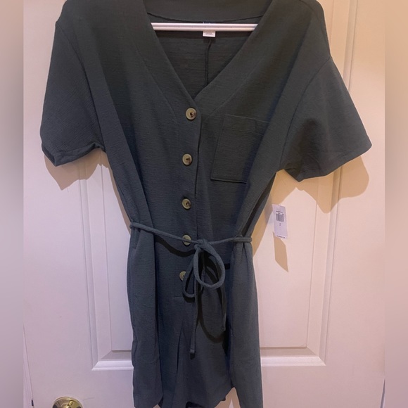 Old Navy Romper - Picture 2 of 3